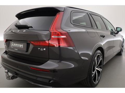 Volvo V60 2.0 T6 Plug-in hybrid AWD Plus Dark | SOH 98,2 % | Pano-dak | 360 camera | Trekhaak | Harman/ Kardon |