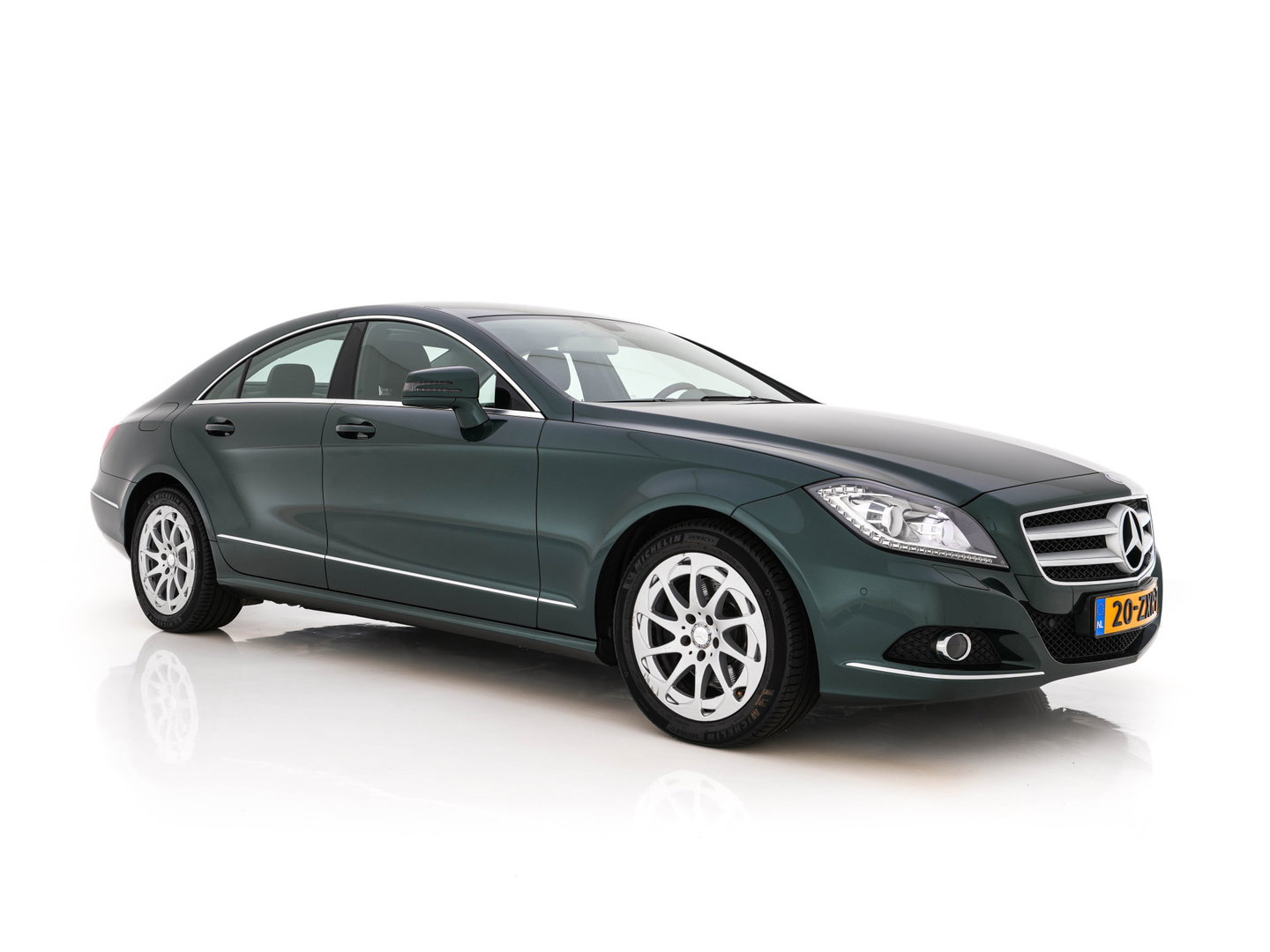 Mercedes-Benz CLS-Klasse 250 CDI Aut. *LEATHER | XENON | NAVI-FULLMAP | COMFORTSEATS | ECC | PDC | CRUISE | SHIFTPADDLES | WOODEN-INLAY | 17''ALU*