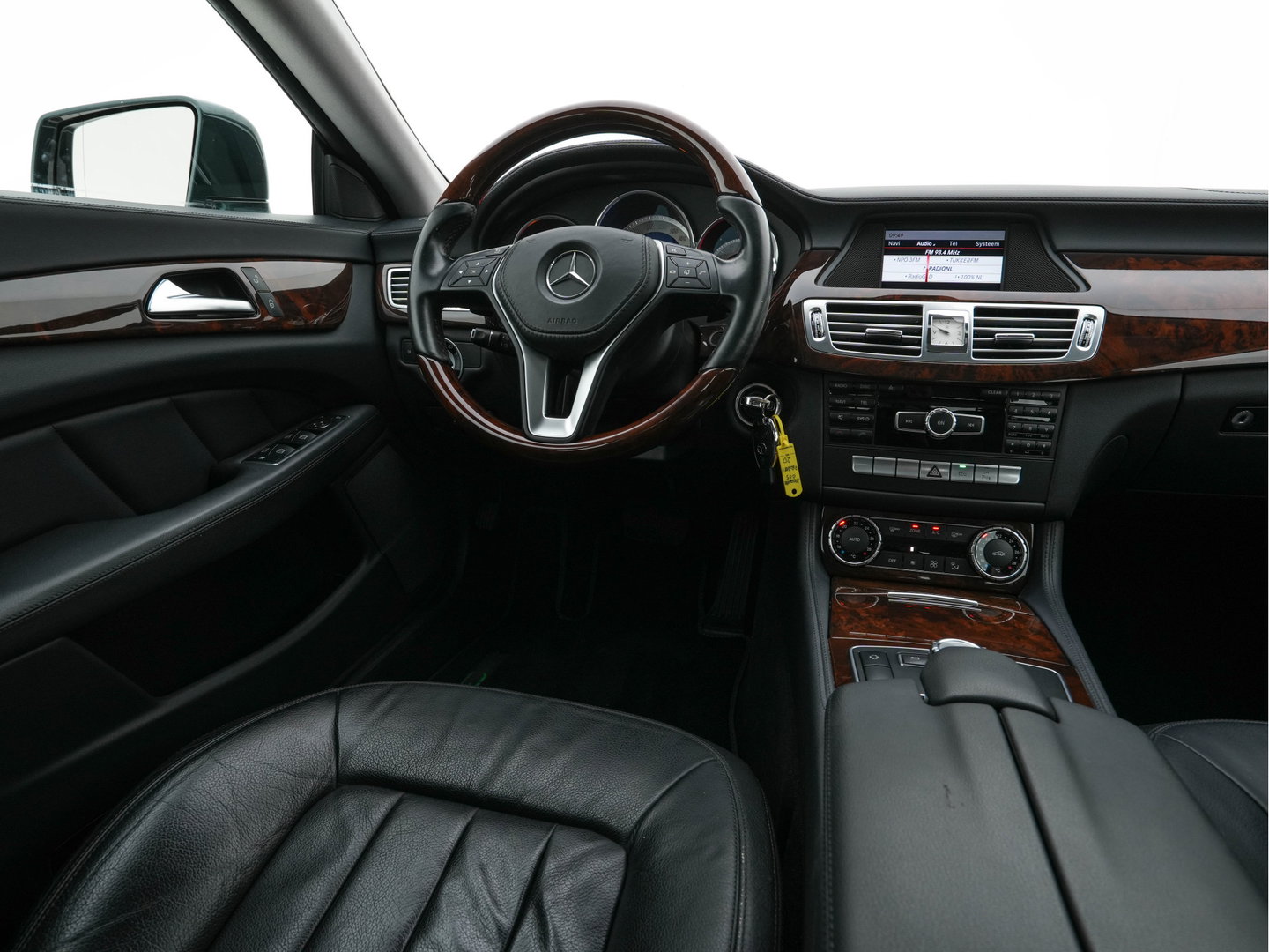 Mercedes-Benz CLS-Klasse 250 CDI Aut. *LEATHER | XENON | NAVI-FULLMAP | COMFORTSEATS | ECC | PDC | CRUISE | SHIFTPADDLES | WOODEN-INLAY | 17''ALU*