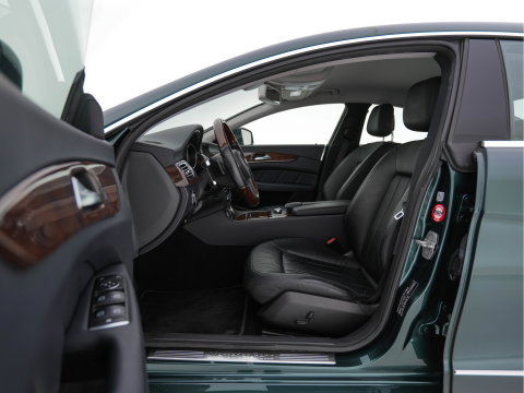 Mercedes-Benz CLS-Klasse 250 CDI Aut. *LEATHER | XENON | NAVI-FULLMAP | COMFORTSEATS | ECC | PDC | CRUISE | SHIFTPADDLES | WOODEN-INLAY | 17''ALU*
