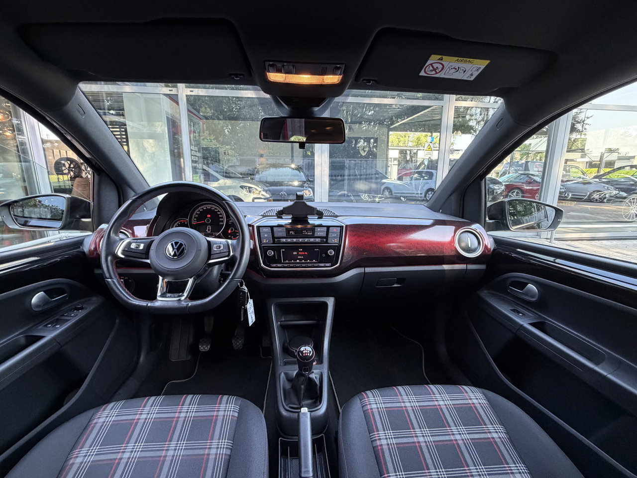 Volkswagen up!