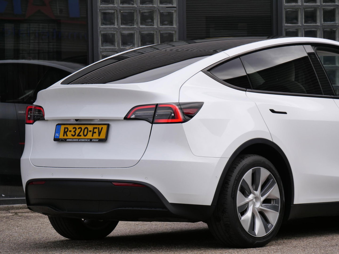 Tesla Model Y 75kWh AWD LONG RANGE/ ELEKT. KLEP/ PREMIUM AUDIO/ SOH 94%/ NL-AUTO 1STE EIGENAAR