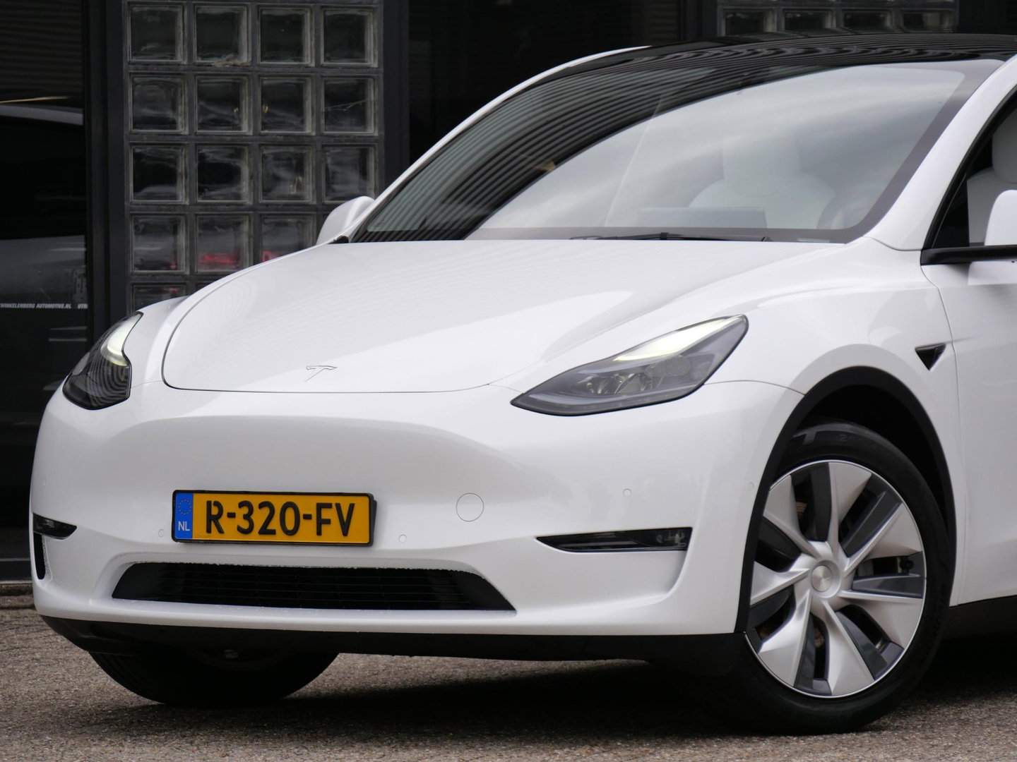 Tesla Model Y 75kWh AWD LONG RANGE/ ELEKT. KLEP/ PREMIUM AUDIO/ SOH 94%/ NL-AUTO 1STE EIGENAAR