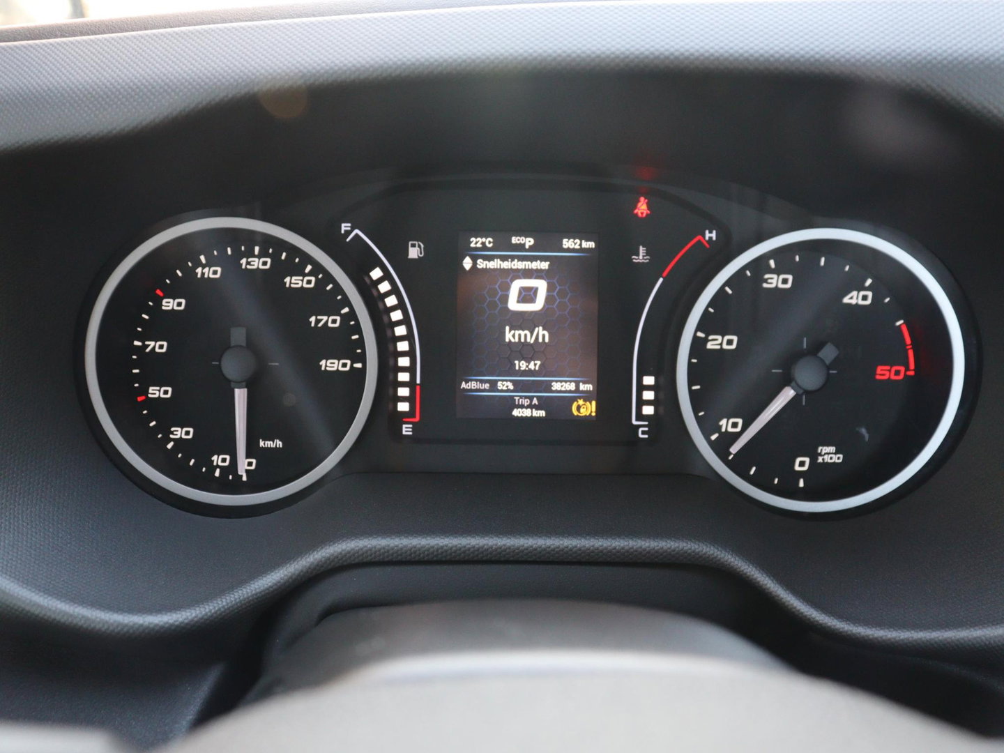 Iveco 50c21 Daily 3.0 410 | Navigatie | Radio | Bluetooth | USB Audio | Electrische lier
