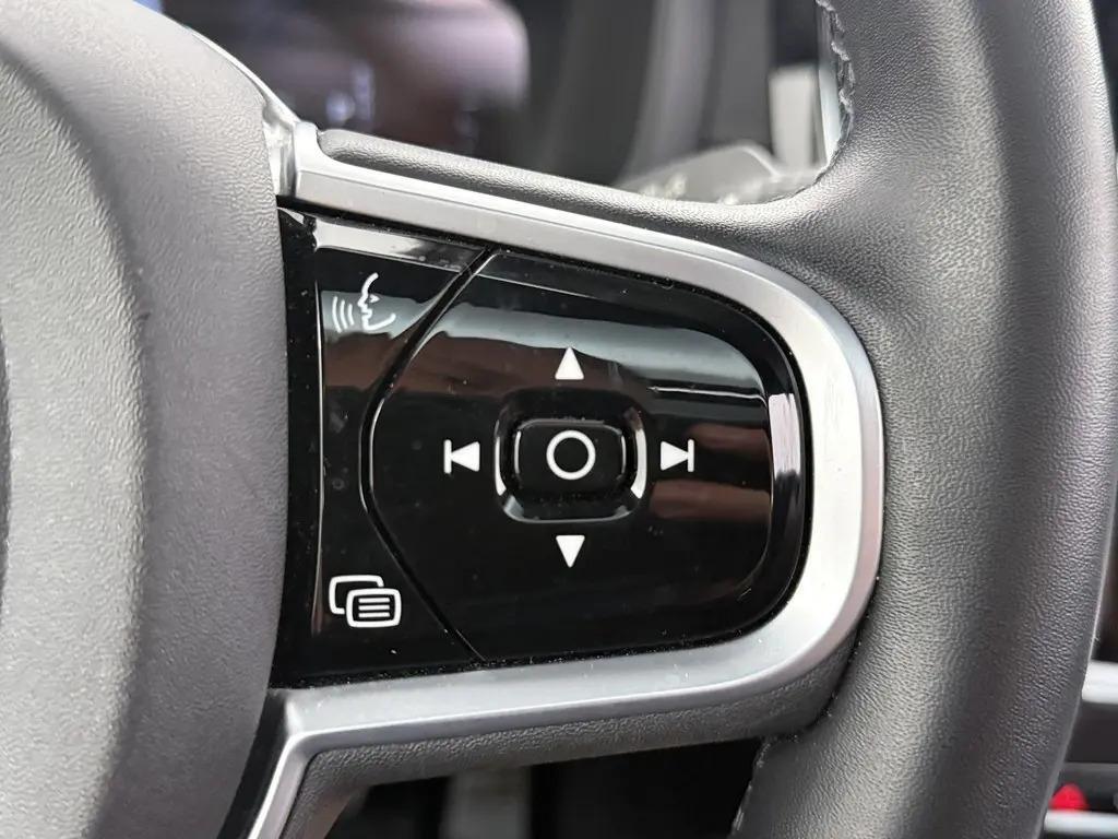 Volvo S60 2.0 T8 Recharge AWD R-Design Pano H/K HUD 360° ACC Carplay