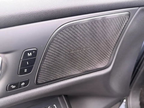 Volvo S60 2.0 T8 Recharge AWD R-Design Pano H/K HUD 360° ACC Carplay