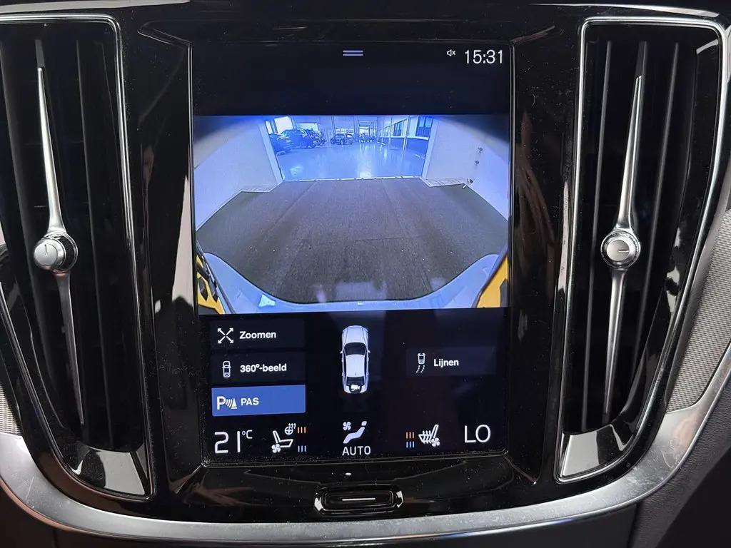 Volvo S60 2.0 T8 Recharge AWD R-Design Pano H/K HUD 360° ACC Carplay