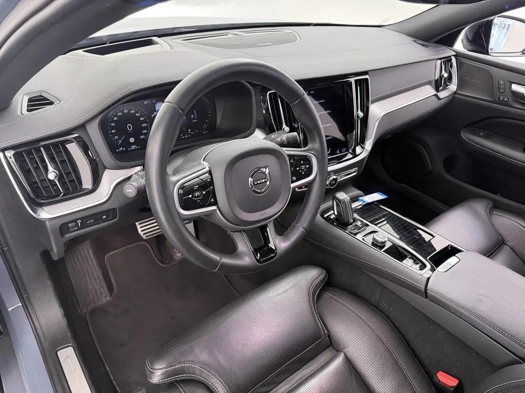 Volvo S60 2.0 T8 Recharge AWD R-Design Pano H/K HUD 360° ACC Carplay