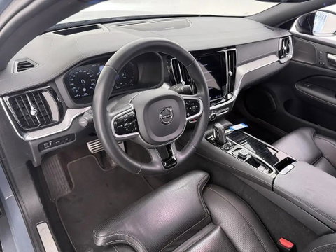 Volvo S60 2.0 T8 Recharge AWD R-Design Pano H/K HUD 360° ACC Carplay