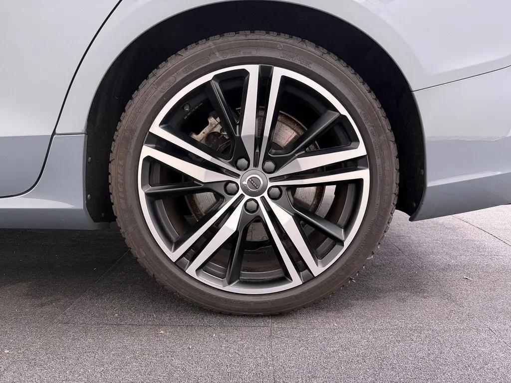 Volvo S60 2.0 T8 Recharge AWD R-Design Pano H/K HUD 360° ACC Carplay