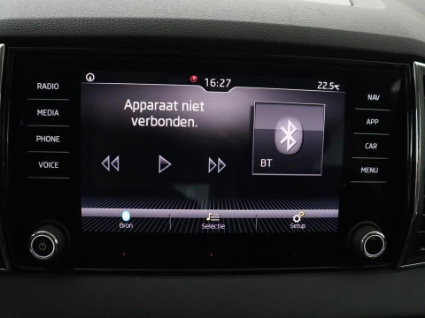Škoda Karoq 1.5 TSI ACT Business Edition | Stoelverwarming | Navigatie | Carplay | Sfeerverlichting | Climate control | Park assist | Trekhaak