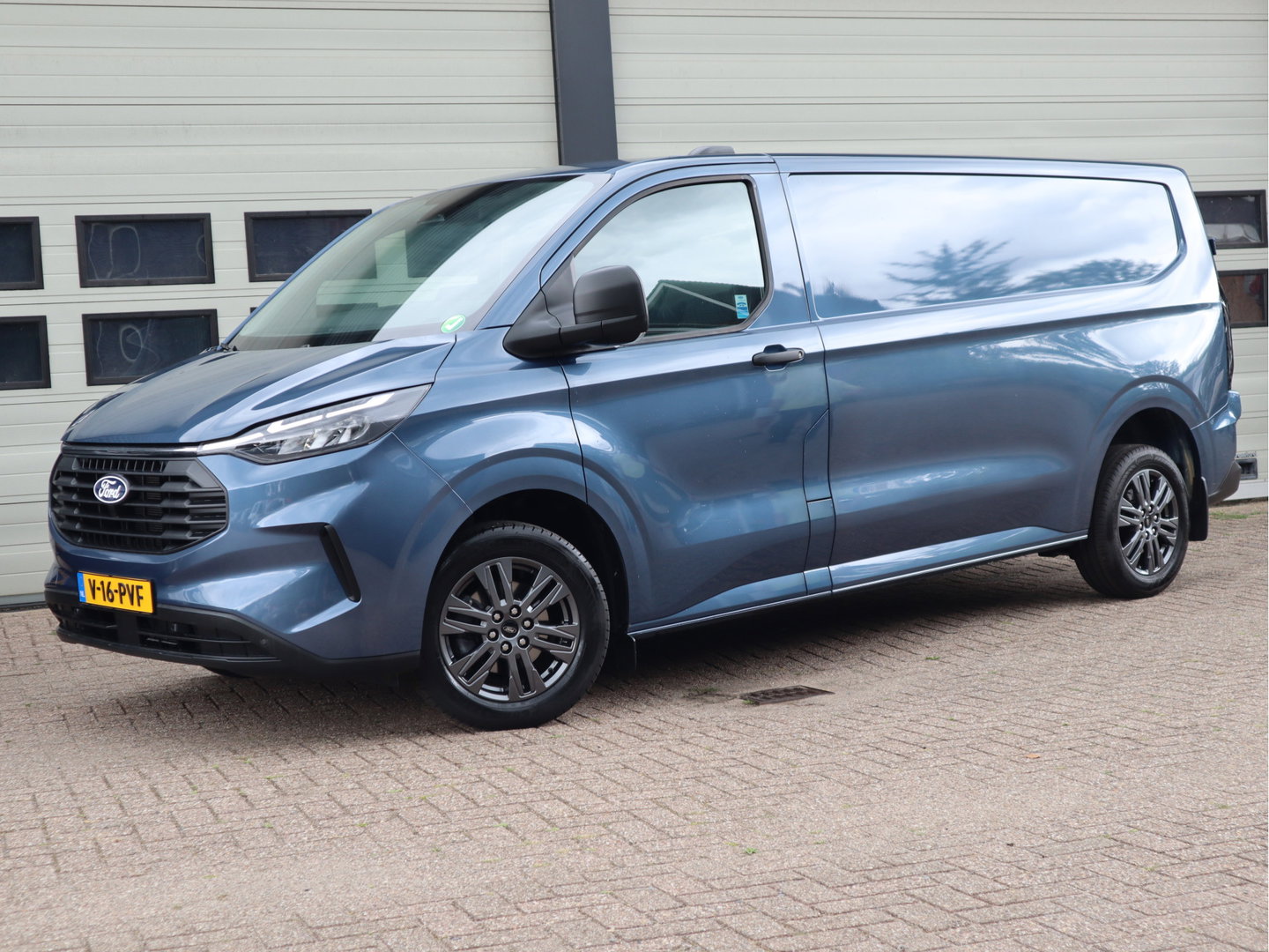 Ford Transit Custom 320 2.0 TDCI 170 pk Automaat Euro 6 - L2 Lang 4x4 AWD