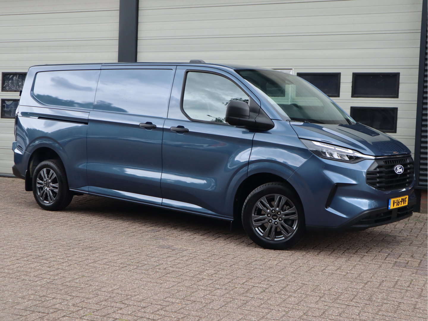 Ford Transit Custom 320 2.0 TDCI 170 pk Automaat Euro 6 - L2 Lang 4x4 AWD