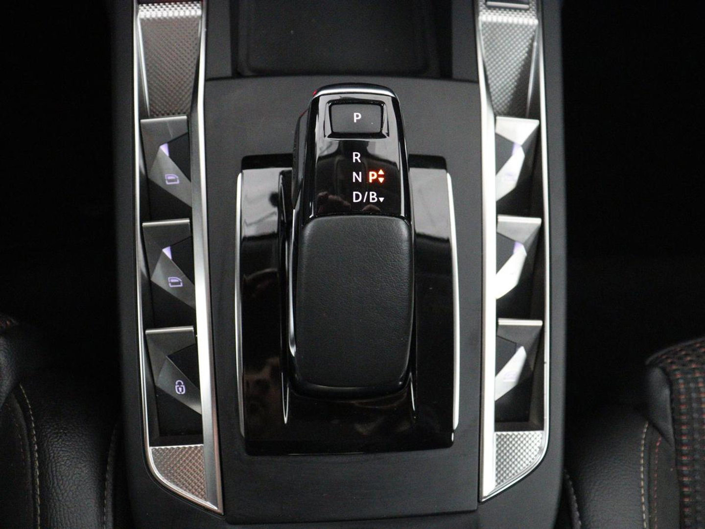 DS DS 3 E-Tense Performance Line 54 kWh