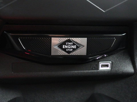 DS DS 3 E-Tense Performance Line 54 kWh