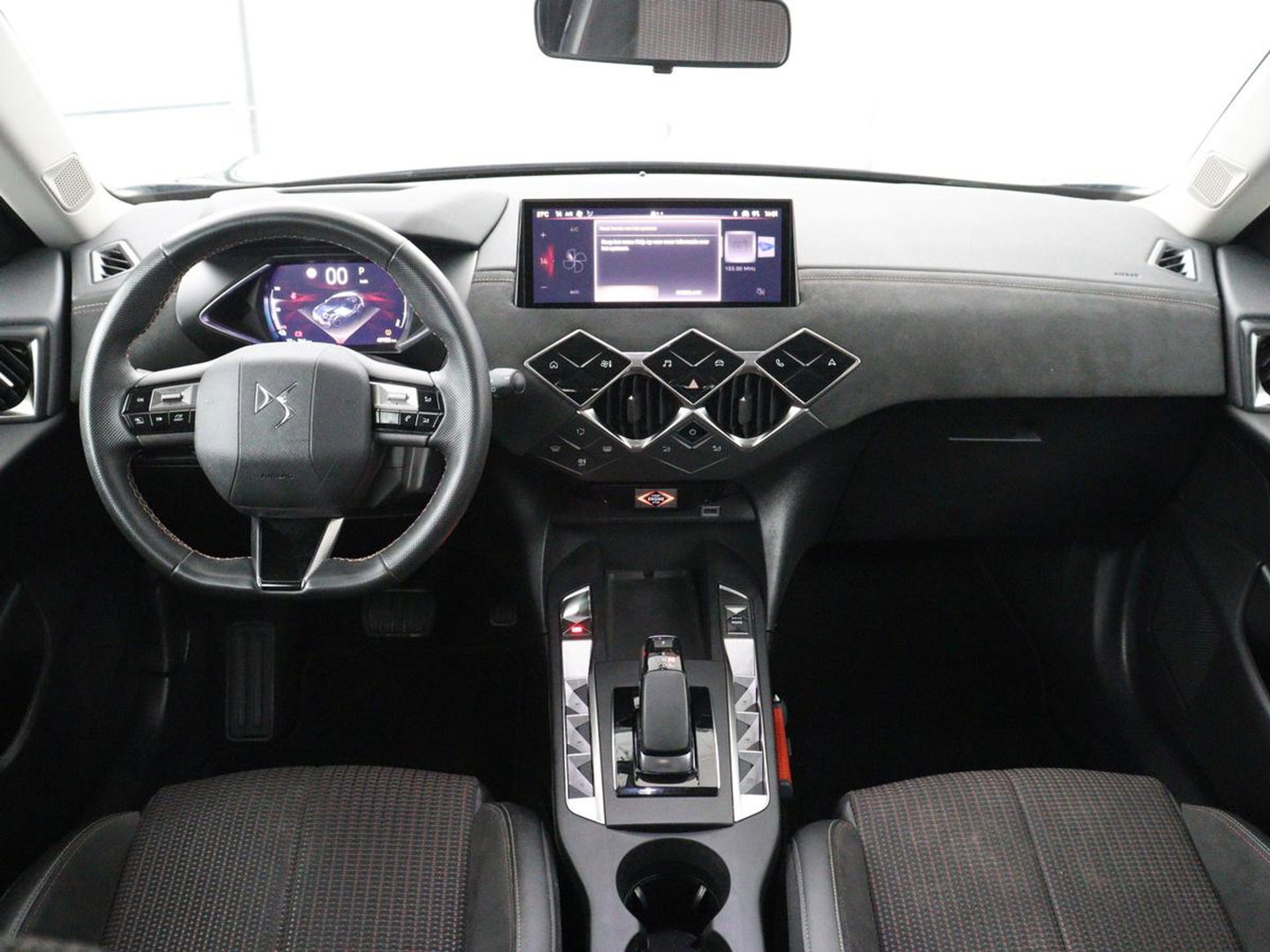 DS DS 3 E-Tense Performance Line 54 kWh