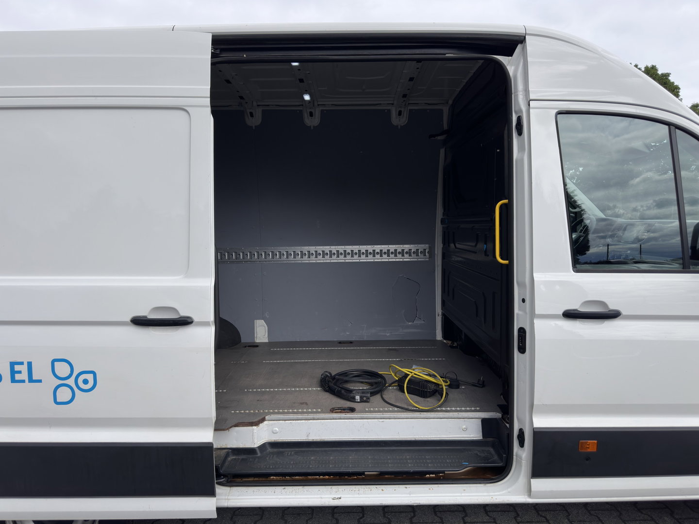 MAN eTGE Basis 36 kWh L3 H3 (2-FASE) {Soh-88%} Aut. *HEATPUMP | NAVI-FULLMAP | AIRCO | CRUISE | 3-PERS | CAMERA | HEATED-ERGO-SEATS | PDC | DAB | WIFI | FULL-LED | CCS-FASTLOADER*