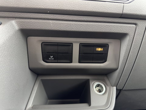 MAN eTGE Basis 36 kWh L3 H3 (2-FASE) {Soh-88%} Aut. *HEATPUMP | NAVI-FULLMAP | AIRCO | CRUISE | 3-PERS | CAMERA | HEATED-ERGO-SEATS | PDC | DAB | WIFI | FULL-LED | CCS-FASTLOADER*