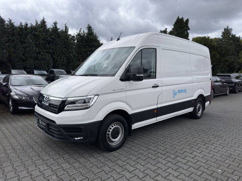 MAN eTGE Basis 36 kWh L3 H3 (2-FASE) {Soh-88%} Aut. *HEATPUMP | NAVI-FULLMAP | AIRCO | CRUISE | 3-PERS | CAMERA | HEATED-ERGO-SEATS | PDC | DAB | WIFI | FULL-LED | CCS-FASTLOADER*
