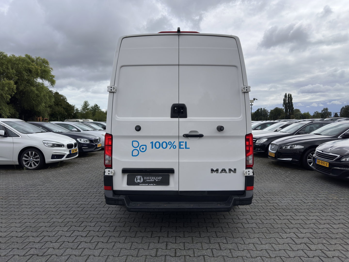 MAN eTGE Basis 36 kWh L3 H3 (2-FASE) {Soh-88%} Aut. *HEATPUMP | NAVI-FULLMAP | AIRCO | CRUISE | 3-PERS | CAMERA | HEATED-ERGO-SEATS | PDC | DAB | WIFI | FULL-LED | CCS-FASTLOADER*