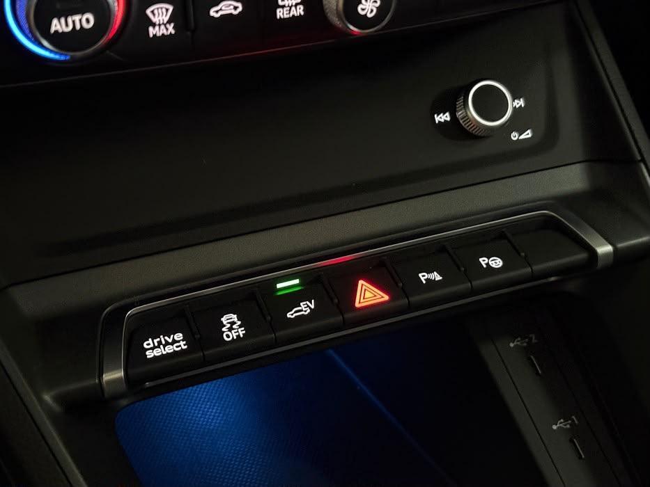 Audi Q3 Sportback 45 TFSIe S-line Pano Leer Carplay NAP