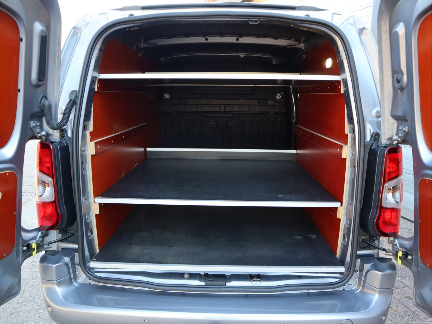 Opel Combo 1.5D 131pk Automaat Euro 6 Lang L2 - Airco - Camera - Cruise - Trekhaak