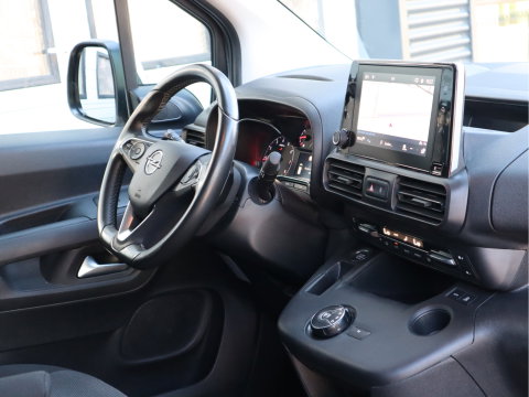 Opel Combo 1.5D 131pk Automaat Euro 6 Lang L2 - Airco - Camera - Cruise - Trekhaak