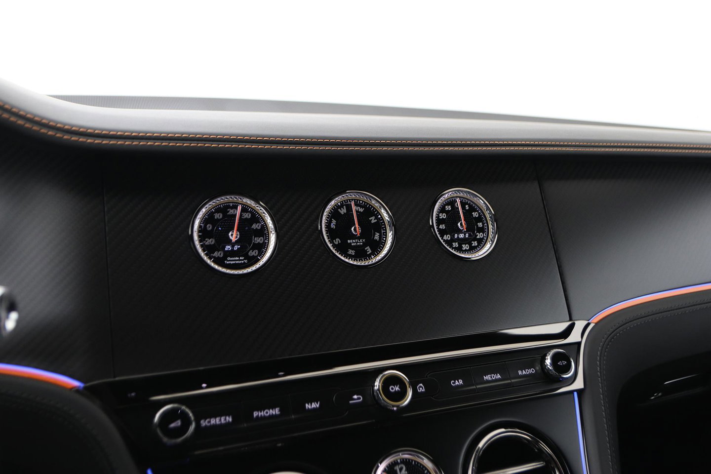 Bentley Continental GT 4.0 V8 Hybrid | Spectre Brown | Carbon Styling Edition | Touring Specification | Rotating Display | Akrapovič Uitlaat | Massage+Ventilatie