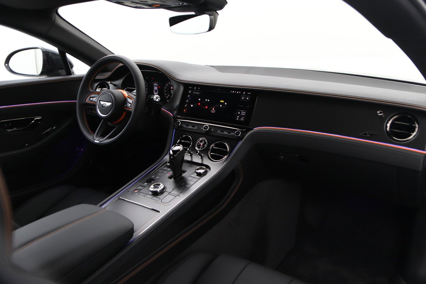 Bentley Continental GT 4.0 V8 Hybrid | Spectre Brown | Carbon Styling Edition | Touring Specification | Rotating Display | Akrapovič Uitlaat | Massage+Ventilatie