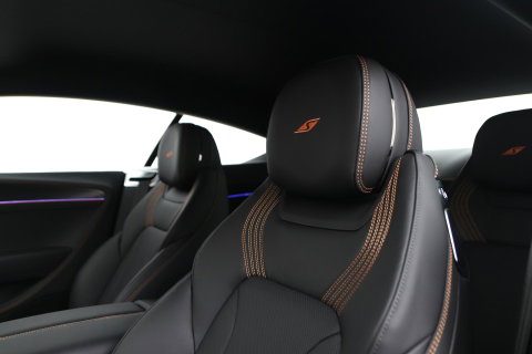 Bentley Continental GT 4.0 V8 Hybrid | Spectre Brown | Carbon Styling Edition | Touring Specification | Rotating Display | Akrapovič Uitlaat | Massage+Ventilatie