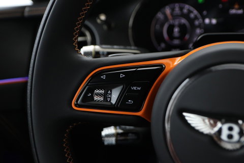 Bentley Continental GT 4.0 V8 Hybrid | Spectre Brown | Carbon Styling Edition | Touring Specification | Rotating Display | Akrapovič Uitlaat | Massage+Ventilatie