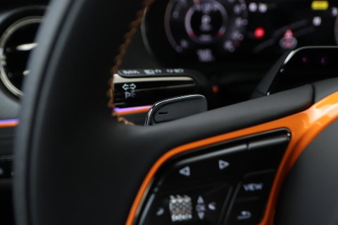 Bentley Continental GT 4.0 V8 Hybrid | Spectre Brown | Carbon Styling Edition | Touring Specification | Rotating Display | Akrapovič Uitlaat | Massage+Ventilatie