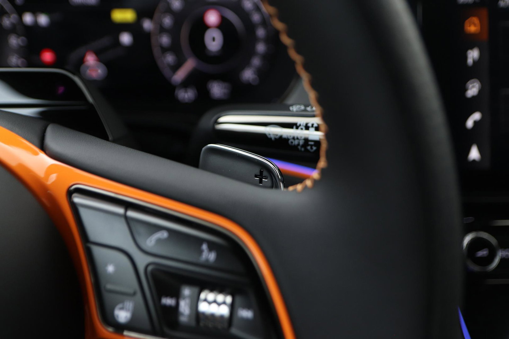 Bentley Continental GT 4.0 V8 Hybrid | Spectre Brown | Carbon Styling Edition | Touring Specification | Rotating Display | Akrapovič Uitlaat | Massage+Ventilatie