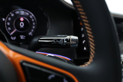 Bentley Continental GT 4.0 V8 Hybrid | Spectre Brown | Carbon Styling Edition | Touring Specification | Rotating Display | Akrapovič Uitlaat | Massage+Ventilatie