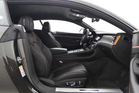 Bentley Continental GT 4.0 V8 Hybrid | Spectre Brown | Carbon Styling Edition | Touring Specification | Rotating Display | Akrapovič Uitlaat | Massage+Ventilatie
