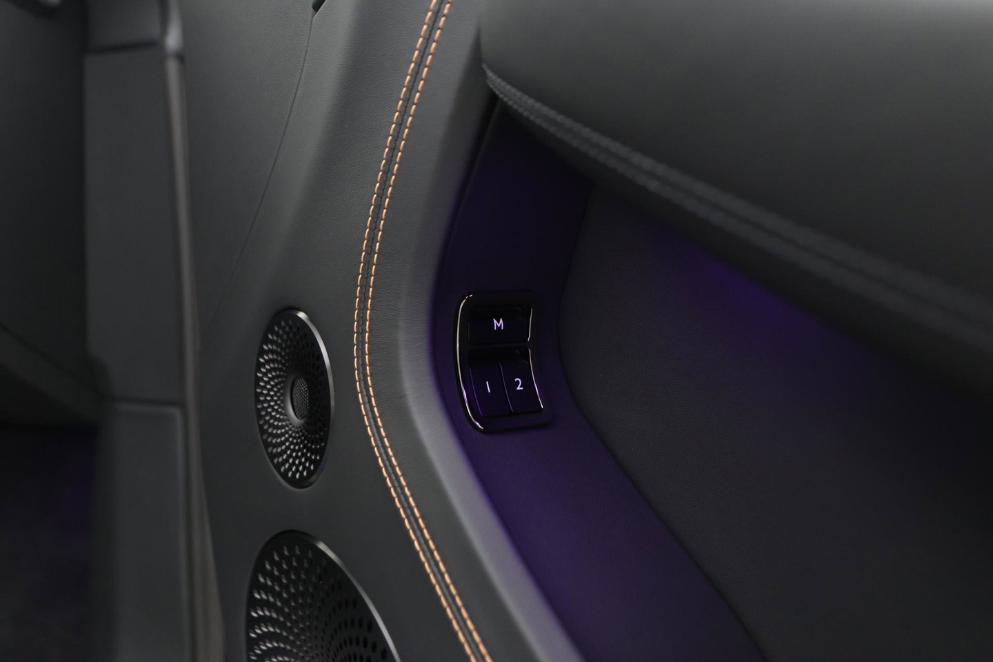 Bentley Continental GT 4.0 V8 Hybrid | Spectre Brown | Carbon Styling Edition | Touring Specification | Rotating Display | Akrapovič Uitlaat | Massage+Ventilatie