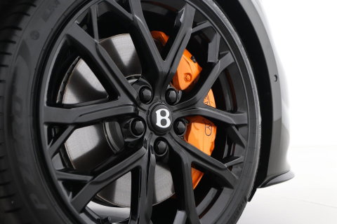 Bentley Continental GT 4.0 V8 Hybrid | Spectre Brown | Carbon Styling Edition | Touring Specification | Rotating Display | Akrapovič Uitlaat | Massage+Ventilatie