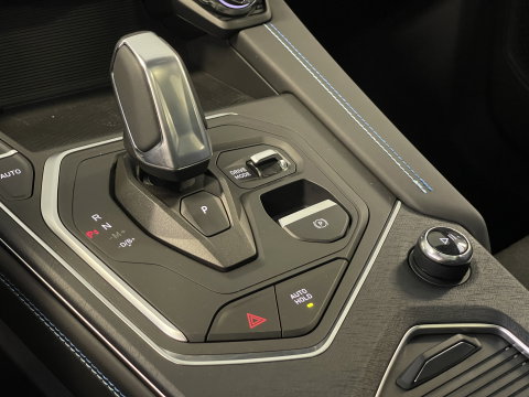 Lynk & Co 01 1.5 | Black Pakket Optioneel | Stuurverwarming | Zwarte hemel | Panoramadak | Adaptive Cruise Control | 360 Camera | Keyless | Elektrische Bestuurdersstoel + Geheugen | Parkeersensoren | Apple Ca
