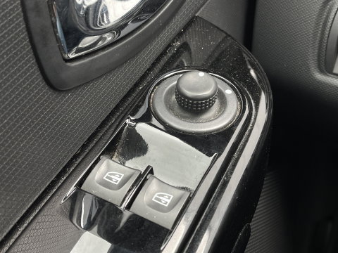 Renault Clio 0.9 TCe Expression | Handel/Export | Airconditioning | Bluetooth | Cruise Control | Elektrische ramen |