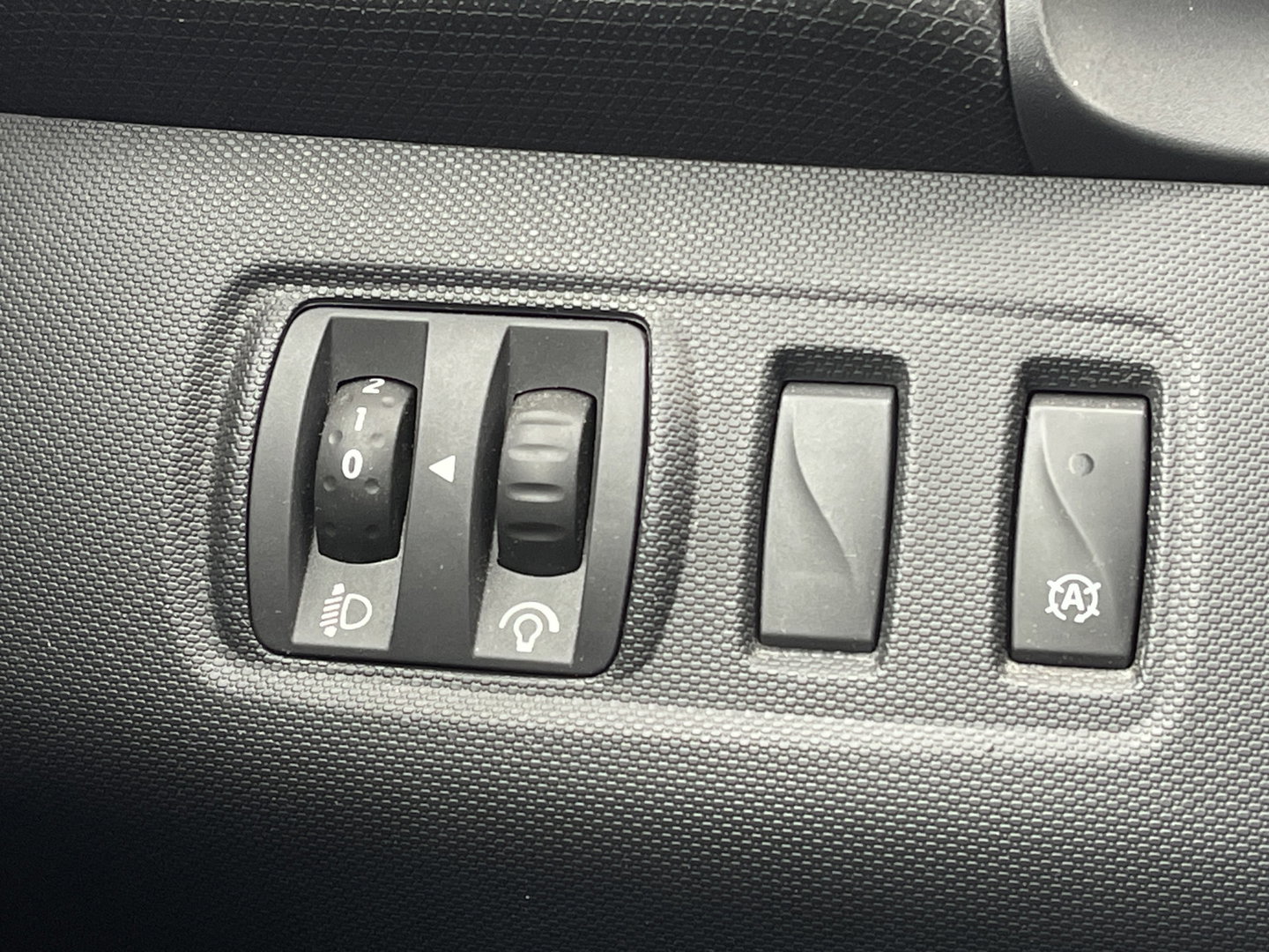 Renault Clio 0.9 TCe Expression | Handel/Export | Airconditioning | Bluetooth | Cruise Control | Elektrische ramen |