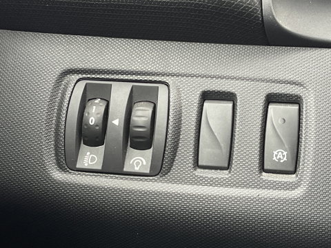 Renault Clio 0.9 TCe Expression | Handel/Export | Airconditioning | Bluetooth | Cruise Control | Elektrische ramen |