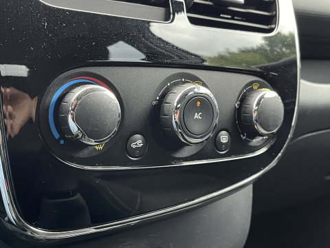 Renault Clio 0.9 TCe Expression | Handel/Export | Airconditioning | Bluetooth | Cruise Control | Elektrische ramen |