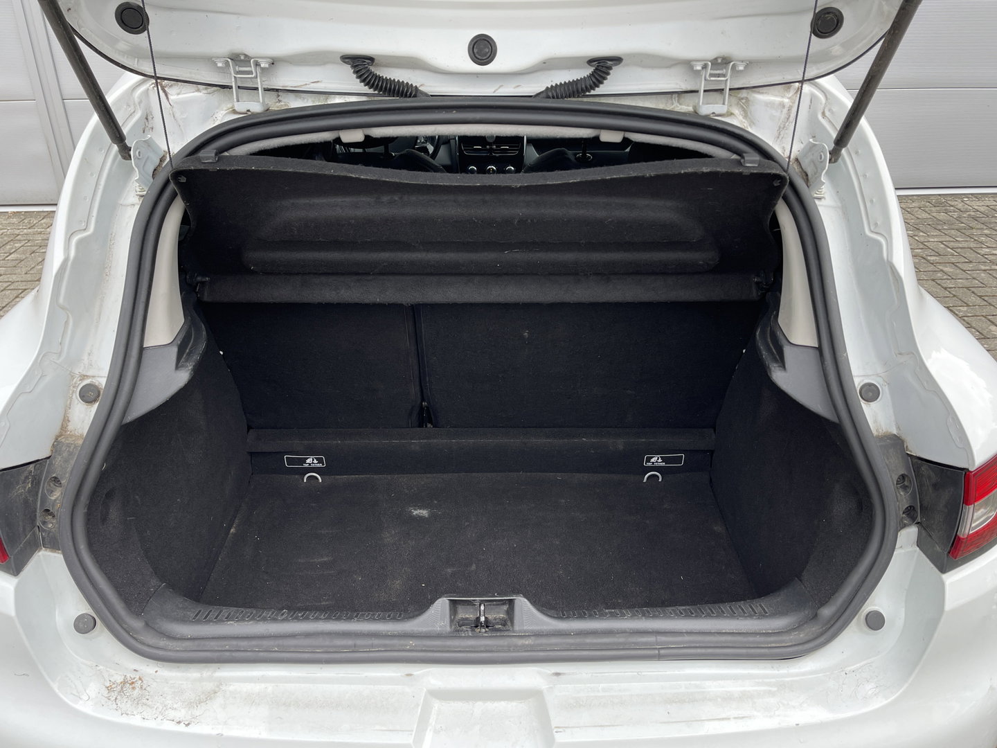 Renault Clio 0.9 TCe Expression | Handel/Export | Airconditioning | Bluetooth | Cruise Control | Elektrische ramen |