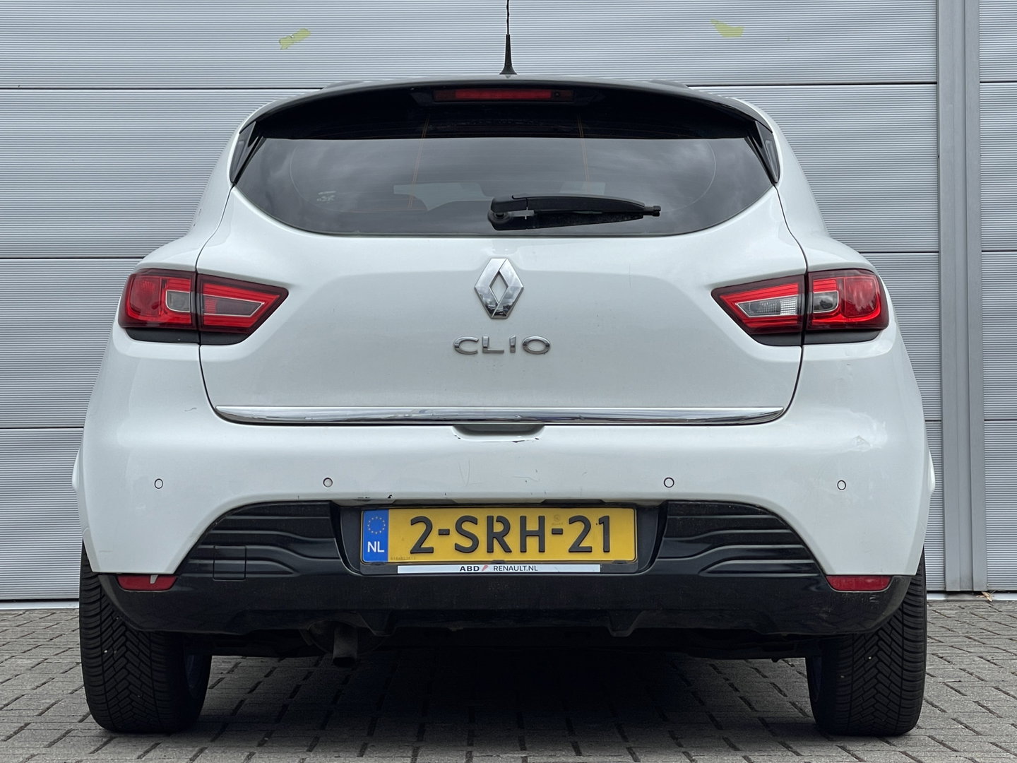 Renault Clio 0.9 TCe Expression | Handel/Export | Airconditioning | Bluetooth | Cruise Control | Elektrische ramen |