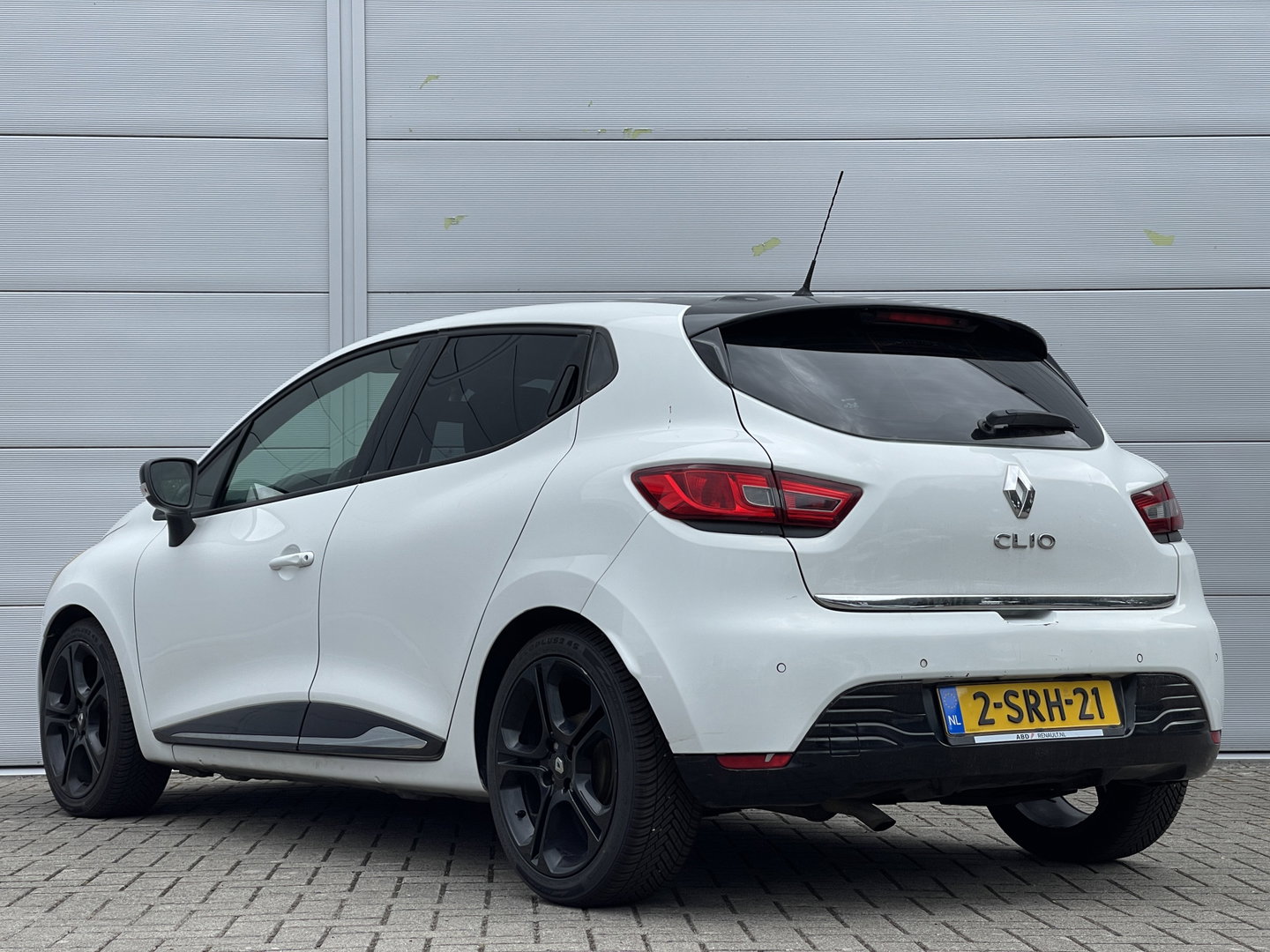 Renault Clio 0.9 TCe Expression | Handel/Export | Airconditioning | Bluetooth | Cruise Control | Elektrische ramen |