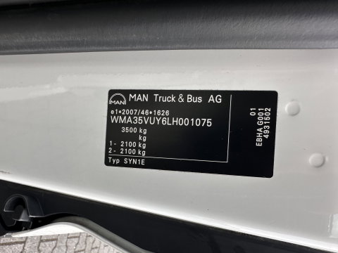 MAN eTGE Basis 36 kWh L3 H3 (2-FASE) {Soh-88%} Aut. *HEATPUMP | NAVI-FULLMAP | AIRCO | CRUISE | 3-PERS | CAMERA | HEATED-ERGO-SEATS | PDC | DAB | WIFI | FULL-LED | CCS-FASTLOADER*