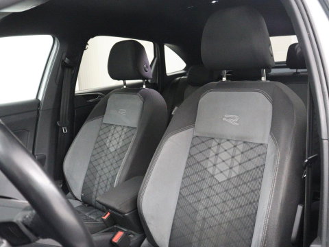 Volkswagen Taigo 1.5 TSI R-Line Business | Adaptive cruise | Lane assist | Camera | Park assist | Carplay | Navigatie | Virtueel dashboard