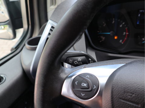 Ford Transit Custom 2.0 TDCI 131pk - L2 Lang - 2x Schuifdeur - Trekhaak - Camera