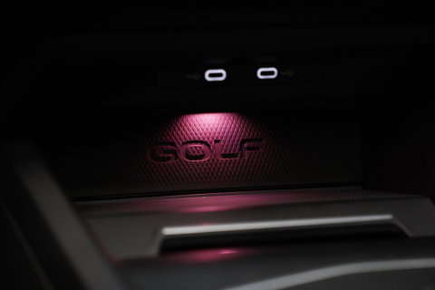 Volkswagen Golf 2.0 TSI GTI Akrapovič Panoramadak Harman&Kardon Sterrenhemel 19''LM