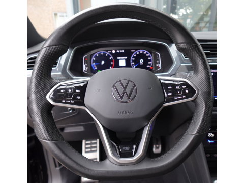 Volkswagen Tiguan 1.5 TSI R-Line PANO KEYLESS 360